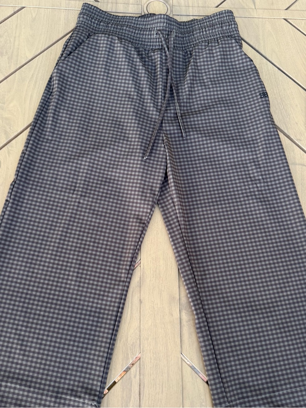 Albion Fit Women’s Audrey Wide Leg Pant in Olive Gingham Petite Medium